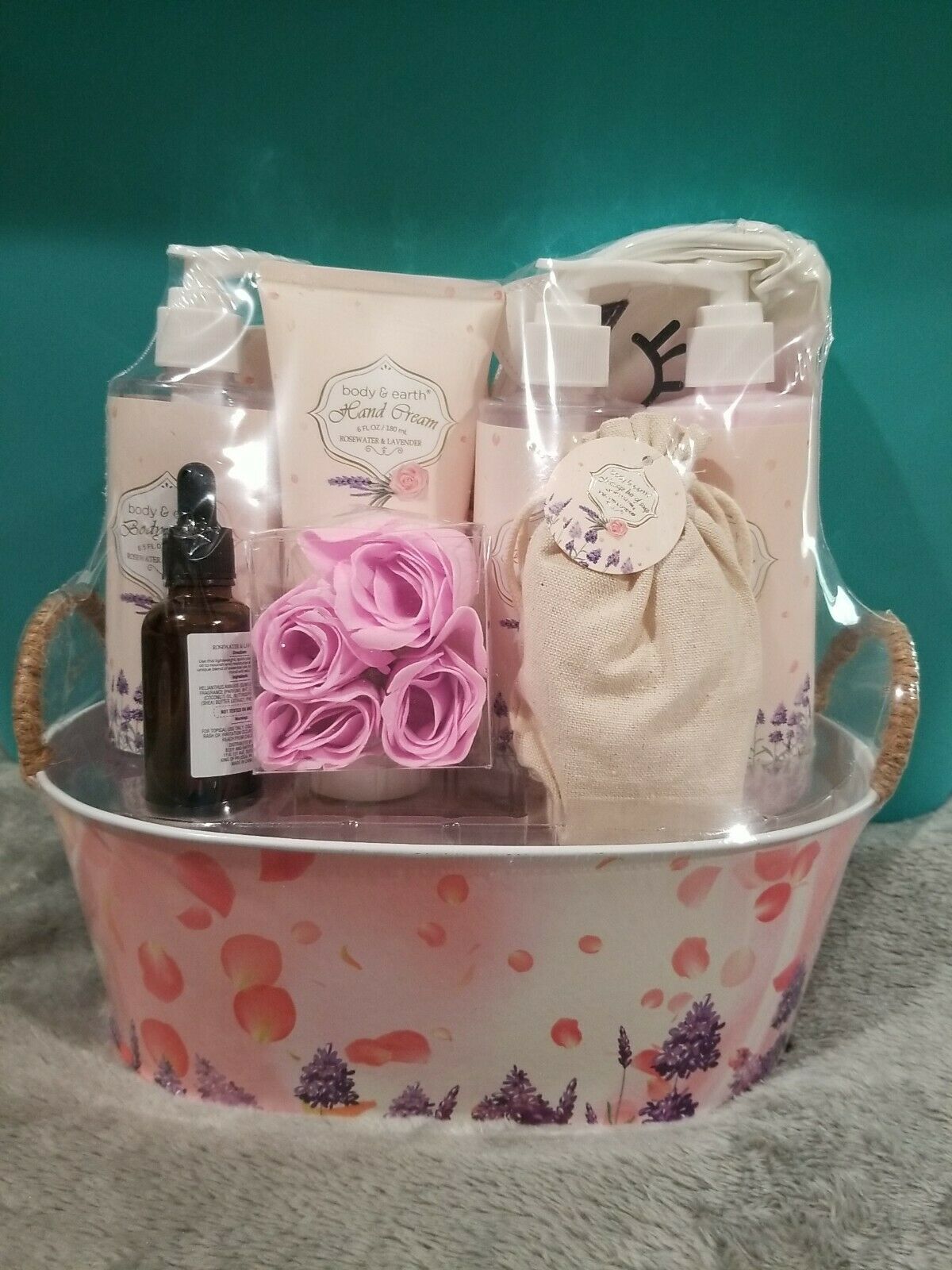 Gift Basket Rosewater & Lavender 11pc Luxury Spa Bath Set. Great Gift For Mom!