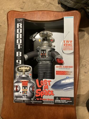 Lost In Space The Classic Series Electronic Robot B-9 1997 Trendmasters New