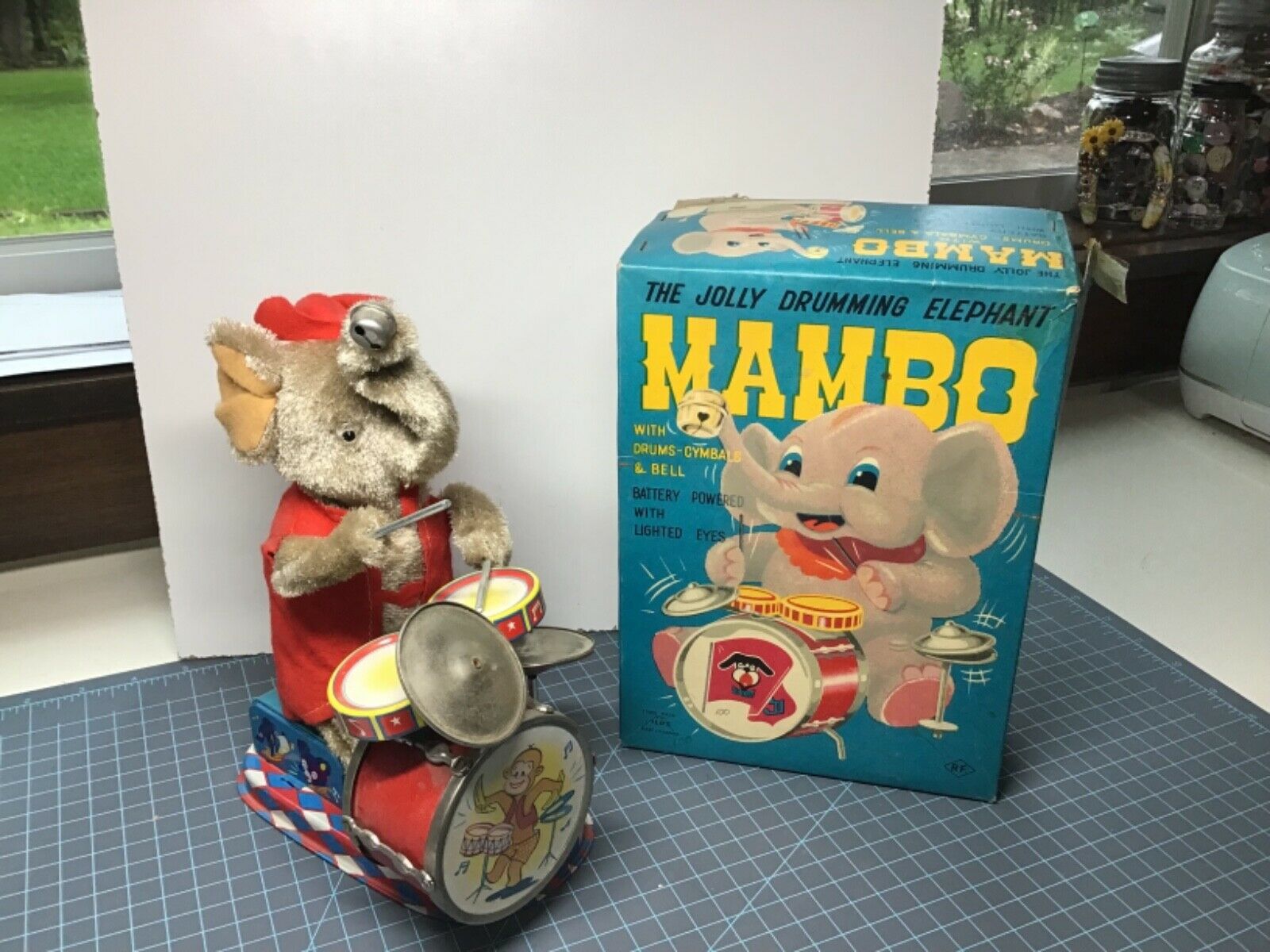 Alps Mambo Elephant Lighted Eyes Battery Operated Drumming Japan W/ Box Works !
